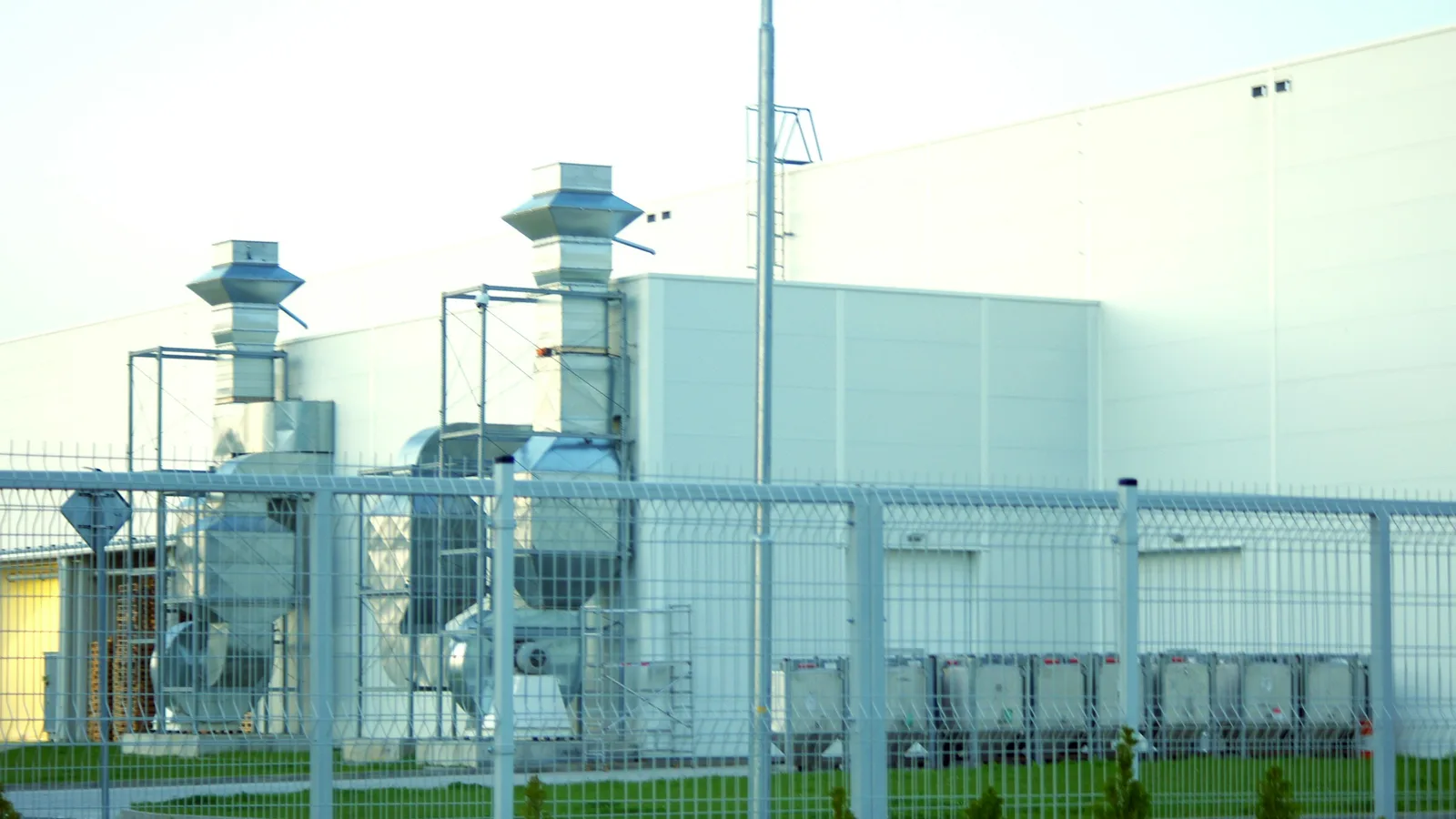 Commercial structural drying & dehumidification in Sacramento, CA