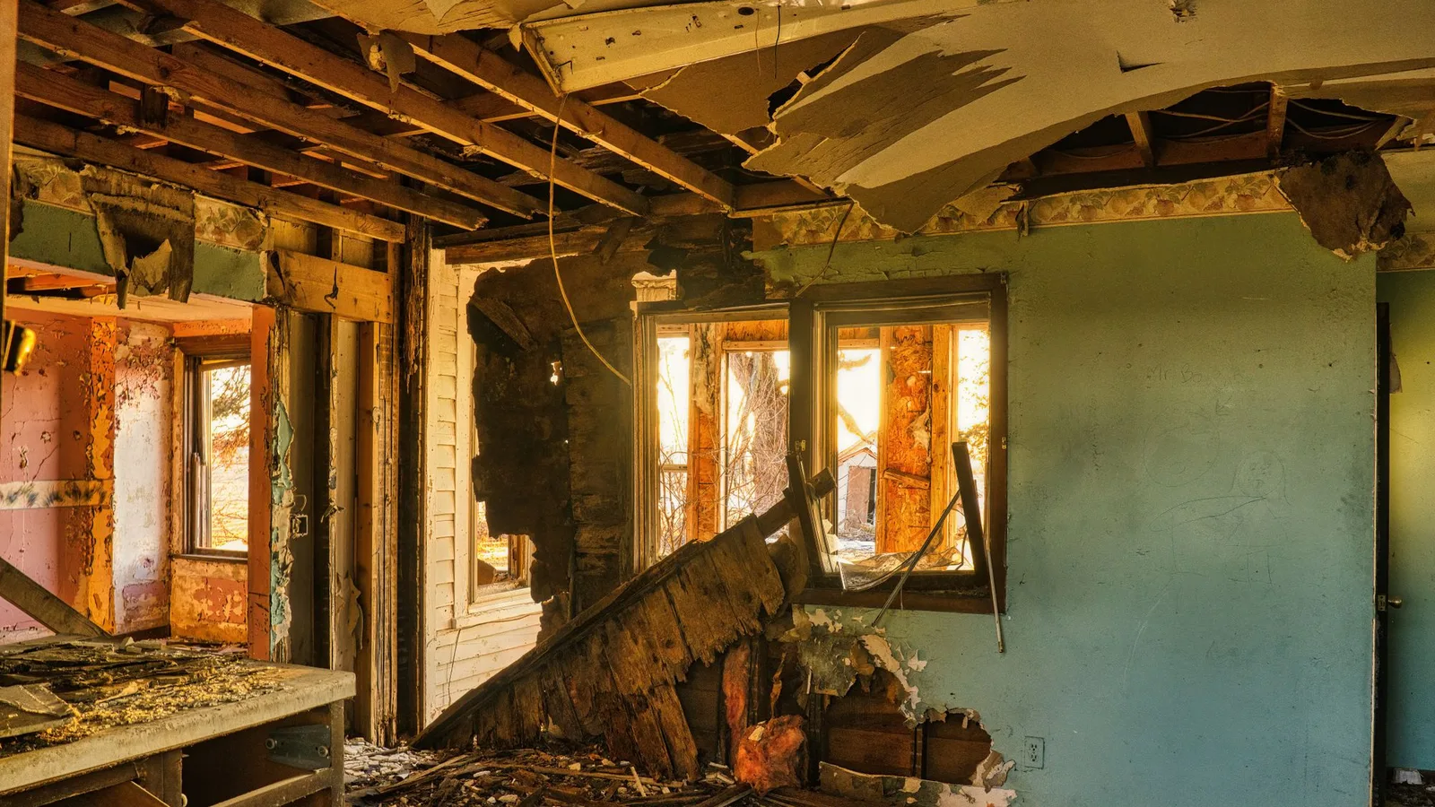 Fire & smoke water damage cleanup in Sacramento, CA